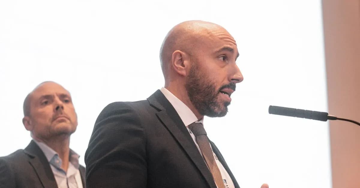 Luca rossi, Biaggini presenting case study on HVAC&R technologies at ATMO Conference, networking event about natural refrigerants