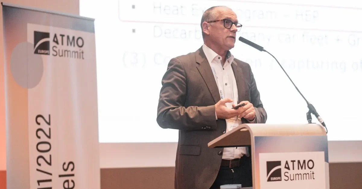Olaf Schulze, METRO Properties presenting at ATMOsphere conference on sustainable natural refrigerants technologies